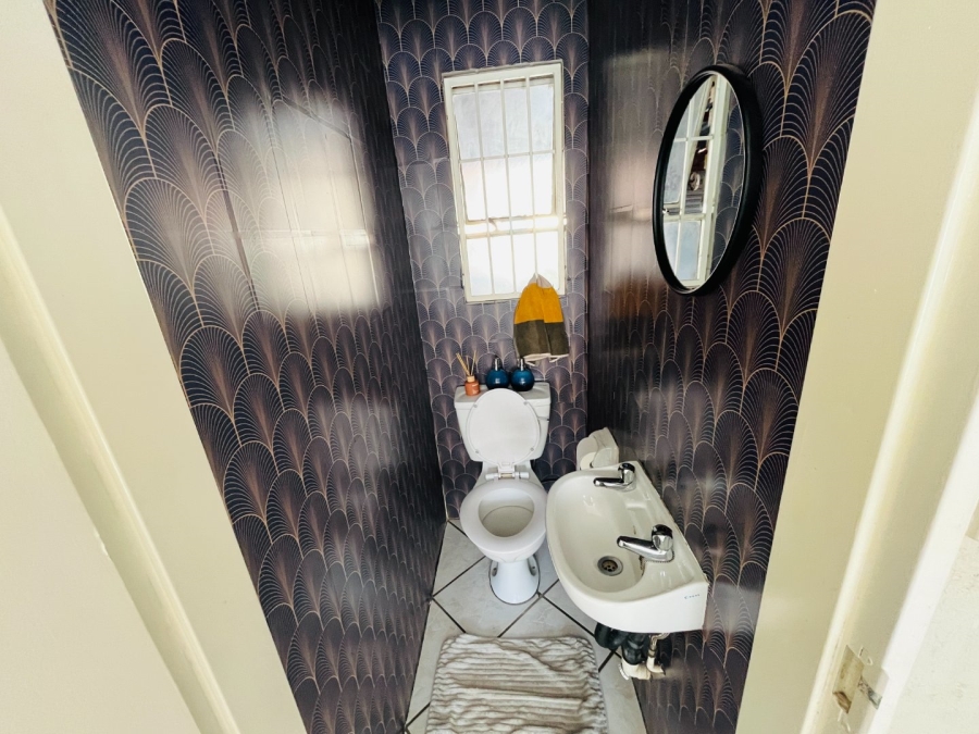3 Bedroom Property for Sale in Buccleuch Gauteng