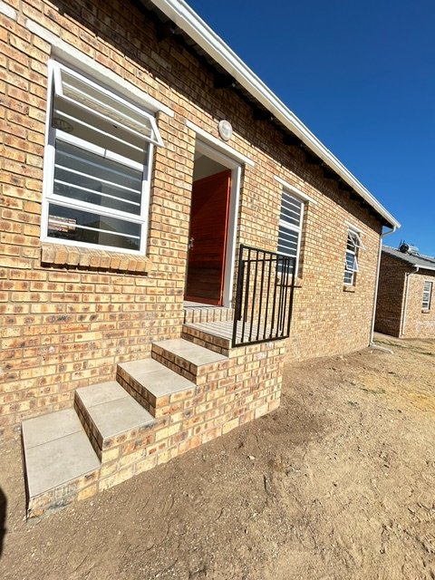 To Let 3 Bedroom Property for Rent in Olievenhoutbosch Gauteng