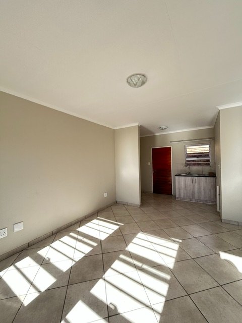To Let 3 Bedroom Property for Rent in Olievenhoutbosch Gauteng