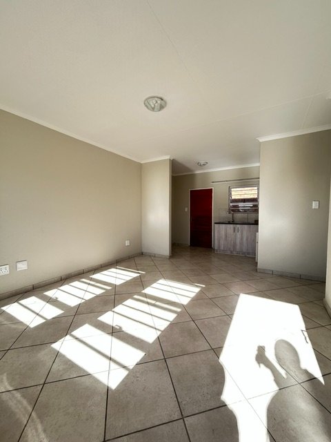 To Let 3 Bedroom Property for Rent in Olievenhoutbosch Gauteng