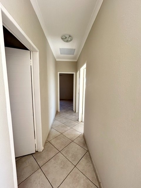 To Let 3 Bedroom Property for Rent in Olievenhoutbosch Gauteng