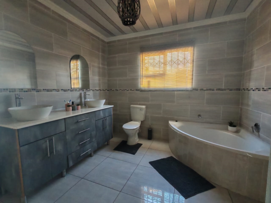 3 Bedroom Property for Sale in Brakpan North Gauteng