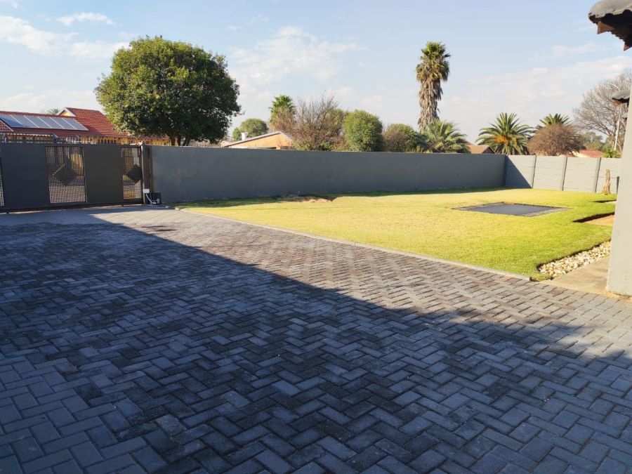 3 Bedroom Property for Sale in Brakpan North Gauteng
