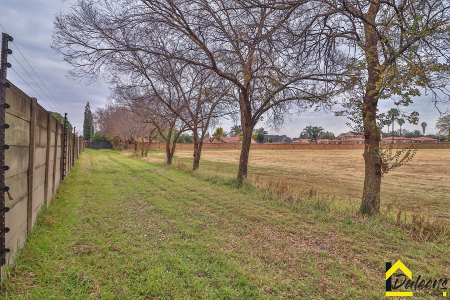  Bedroom Property for Sale in Ravenswood Gauteng