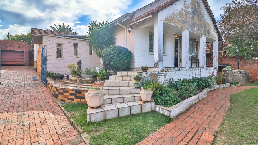 3 Bedroom Property for Sale in Linmeyer Gauteng