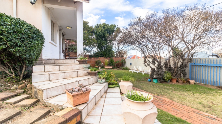 3 Bedroom Property for Sale in Linmeyer Gauteng
