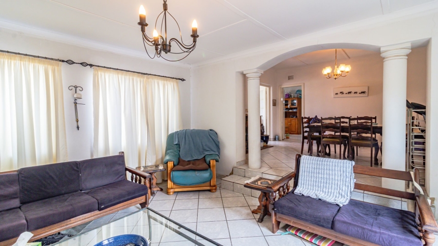 3 Bedroom Property for Sale in Linmeyer Gauteng