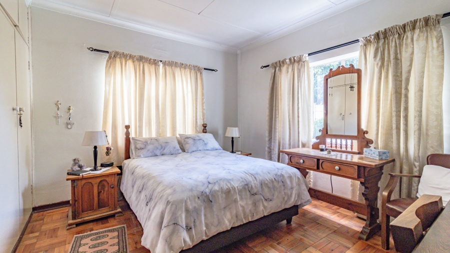 3 Bedroom Property for Sale in Linmeyer Gauteng