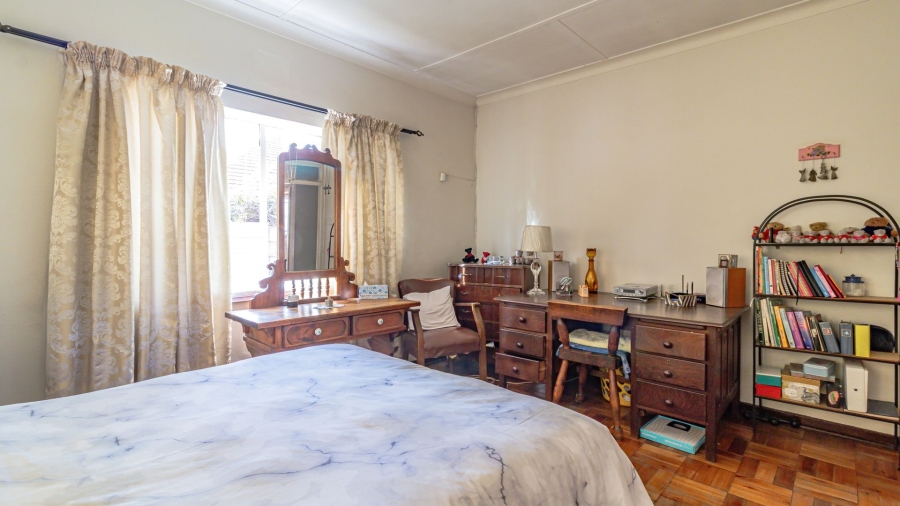 3 Bedroom Property for Sale in Linmeyer Gauteng