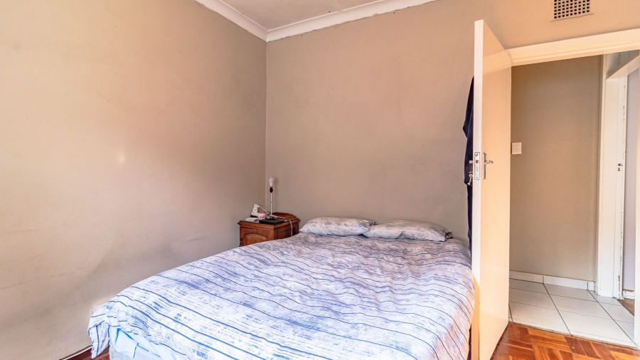 3 Bedroom Property for Sale in Linmeyer Gauteng