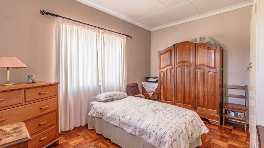3 Bedroom Property for Sale in Linmeyer Gauteng