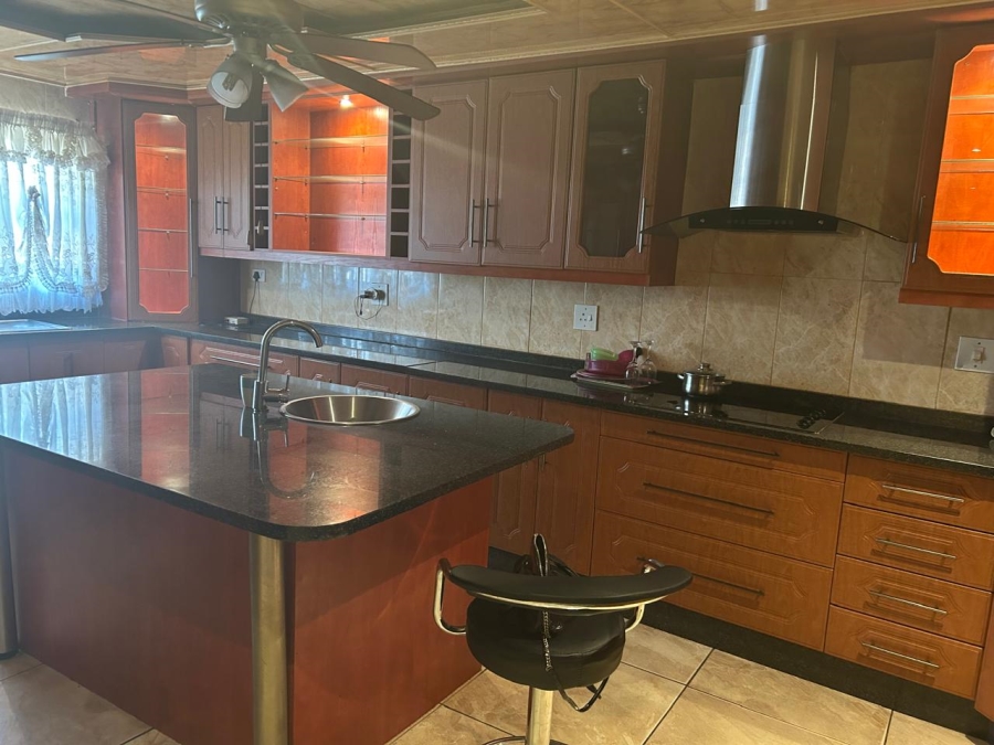 7 Bedroom Property for Sale in Geluksdal Ext 1 Gauteng