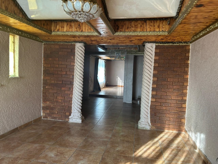 7 Bedroom Property for Sale in Geluksdal Ext 1 Gauteng