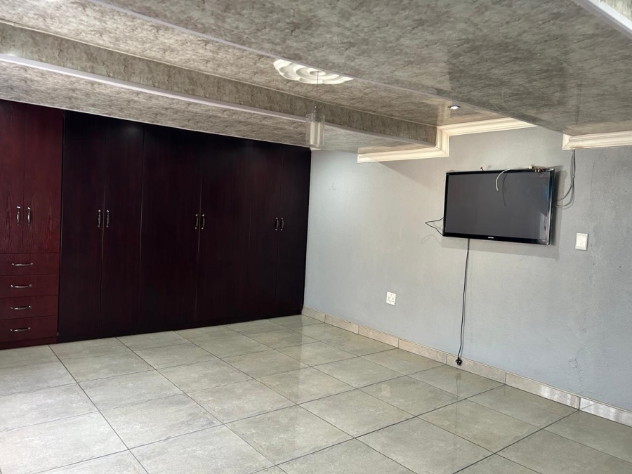 7 Bedroom Property for Sale in Geluksdal Ext 1 Gauteng
