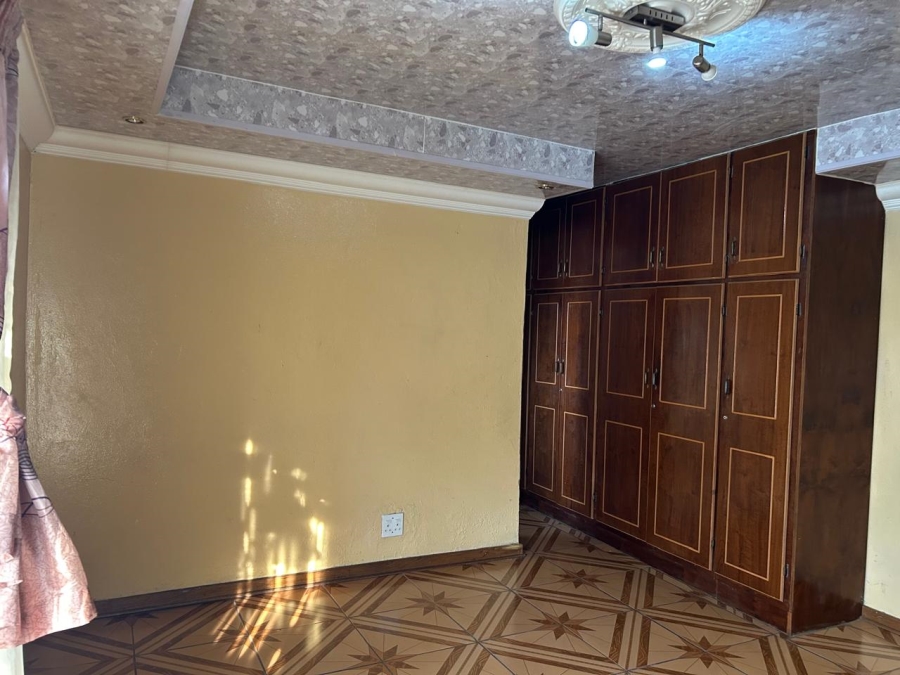 7 Bedroom Property for Sale in Geluksdal Ext 1 Gauteng