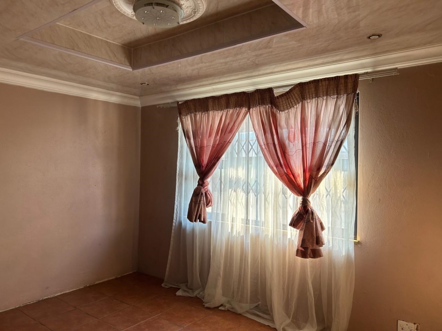 7 Bedroom Property for Sale in Geluksdal Ext 1 Gauteng