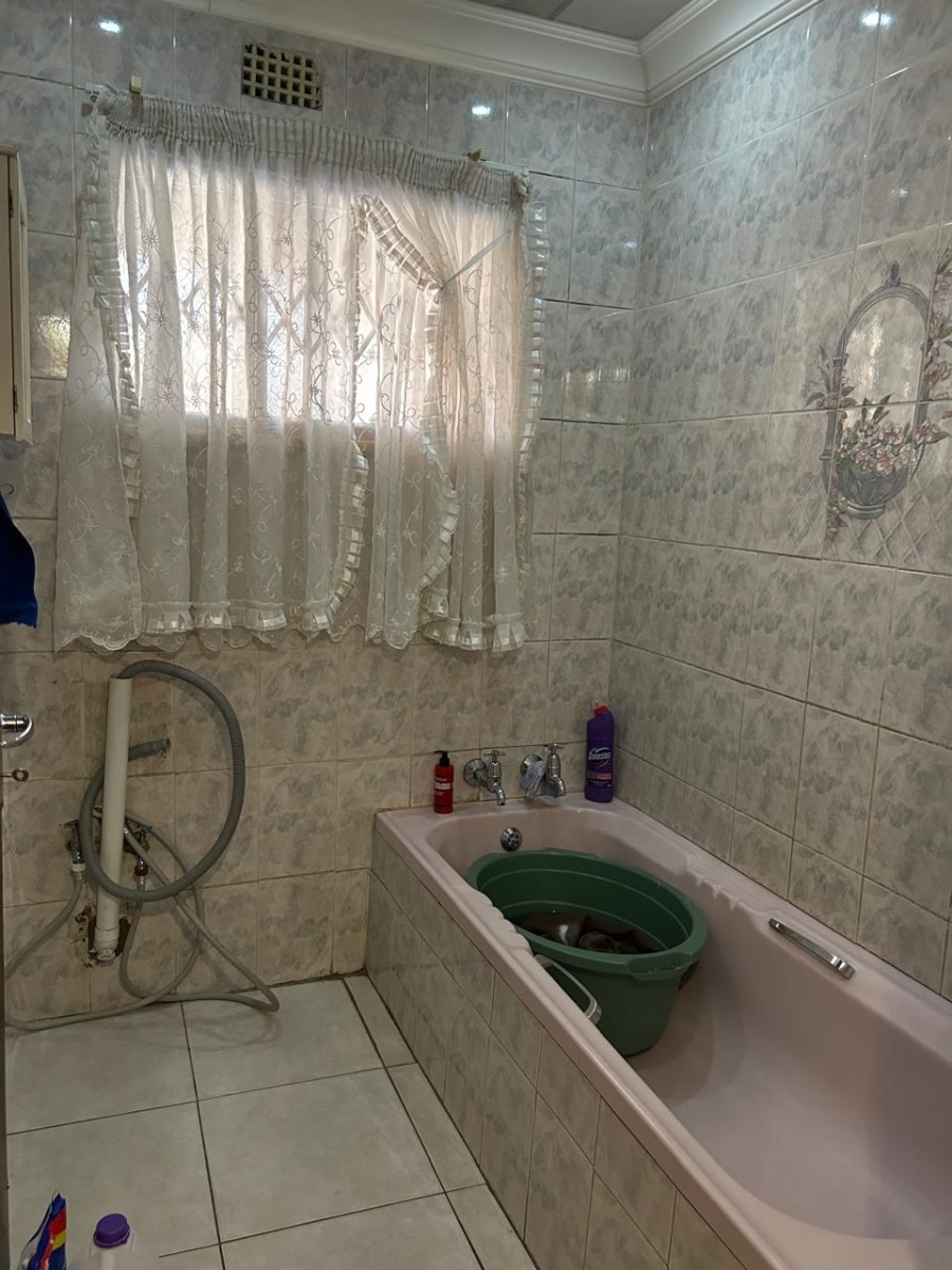 7 Bedroom Property for Sale in Geluksdal Ext 1 Gauteng