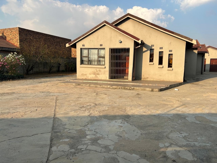 7 Bedroom Property for Sale in Geluksdal Ext 1 Gauteng