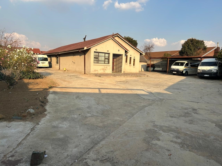 7 Bedroom Property for Sale in Geluksdal Ext 1 Gauteng