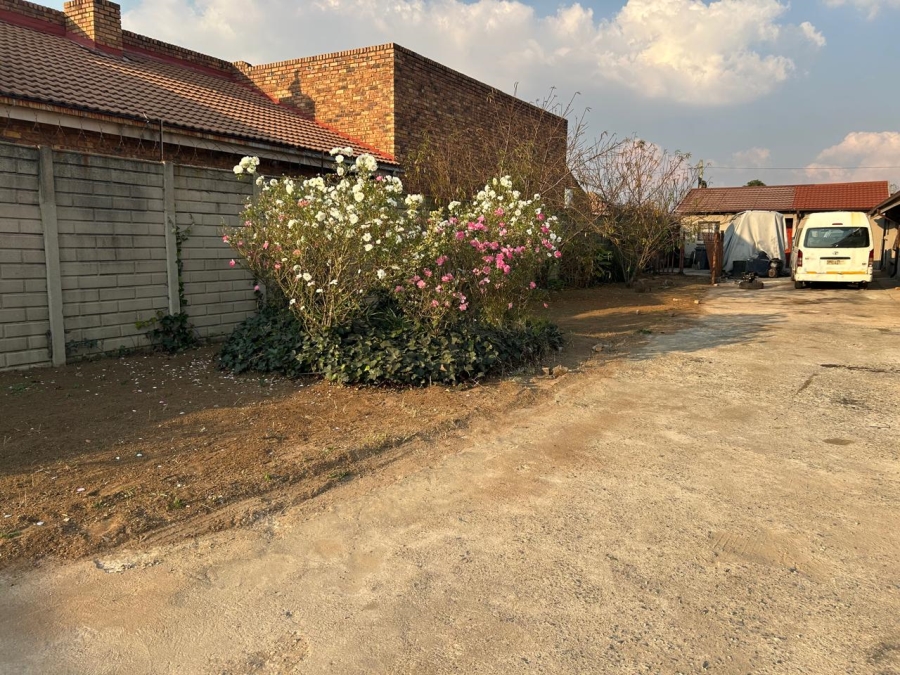 7 Bedroom Property for Sale in Geluksdal Ext 1 Gauteng