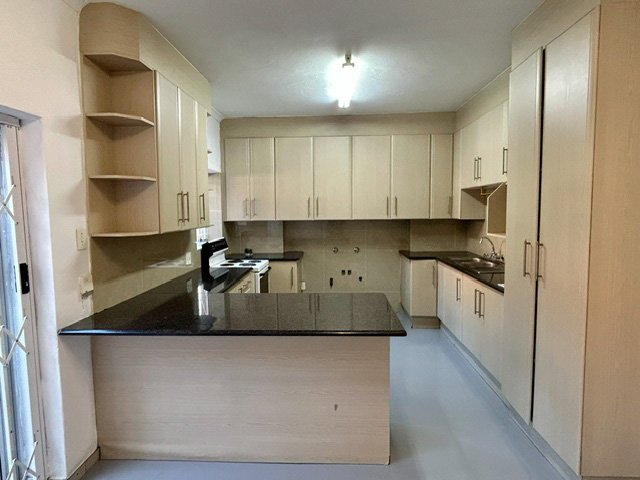 To Let 3 Bedroom Property for Rent in Sydenham Gauteng