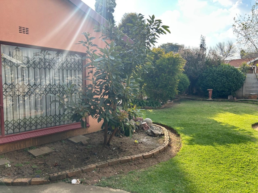 4 Bedroom Property for Sale in Sunward Park Gauteng