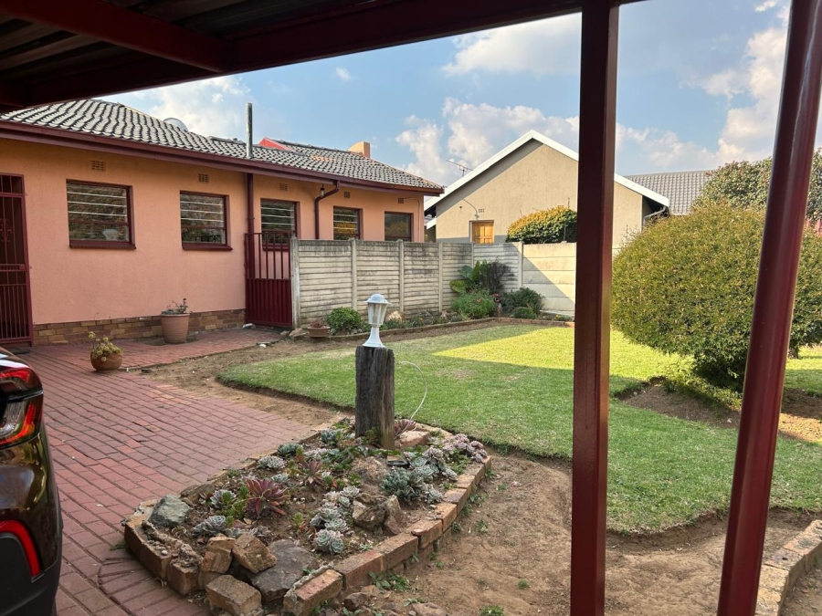 4 Bedroom Property for Sale in Sunward Park Gauteng