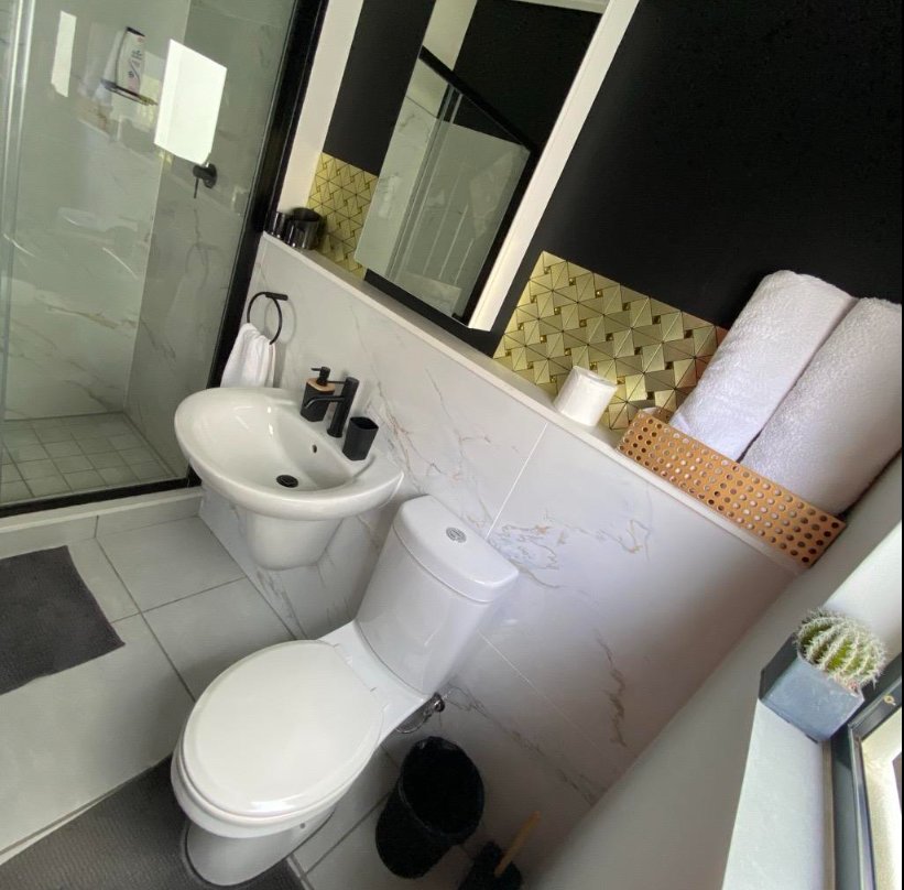 To Let 1 Bedroom Property for Rent in Crowthorne AH Gauteng