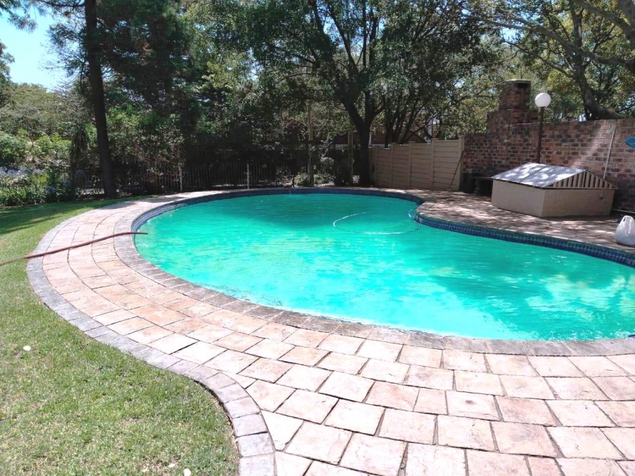 1 Bedroom Property for Sale in Eastleigh Gauteng