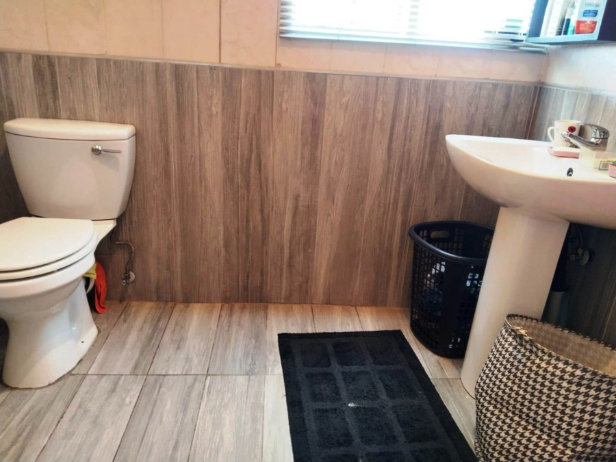 1 Bedroom Property for Sale in Eastleigh Gauteng