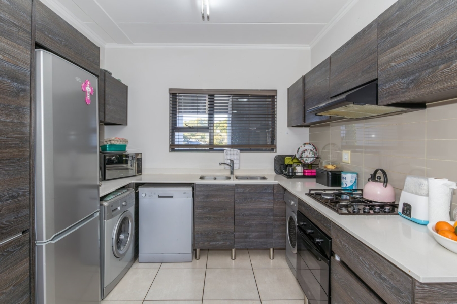 2 Bedroom Property for Sale in Modderfontein Gauteng