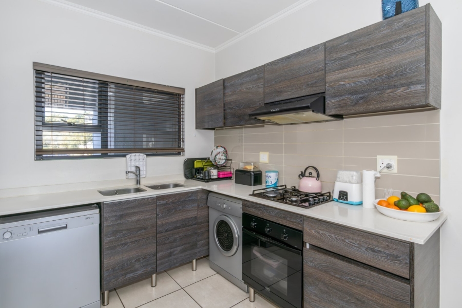 2 Bedroom Property for Sale in Modderfontein Gauteng