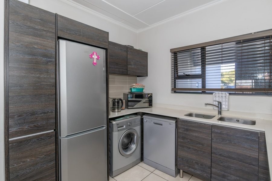 2 Bedroom Property for Sale in Modderfontein Gauteng