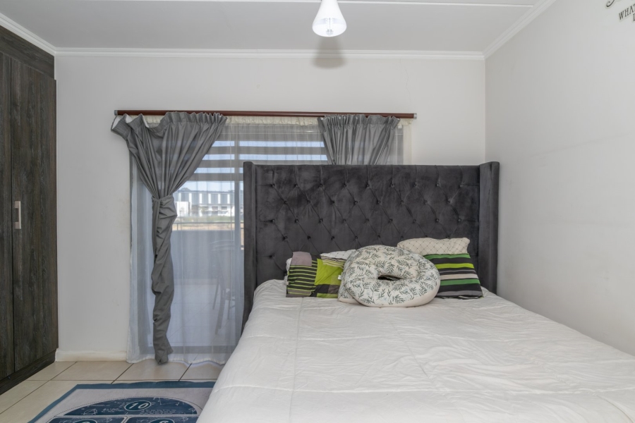 2 Bedroom Property for Sale in Modderfontein Gauteng