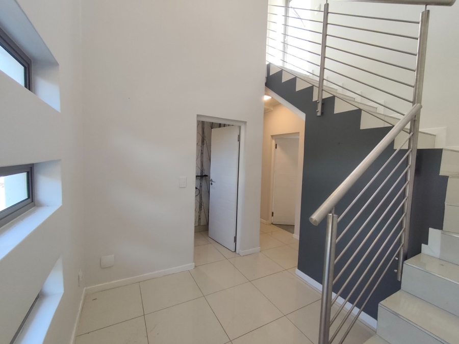 To Let 3 Bedroom Property for Rent in Bryanston Gauteng