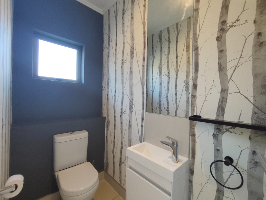 To Let 3 Bedroom Property for Rent in Bryanston Gauteng