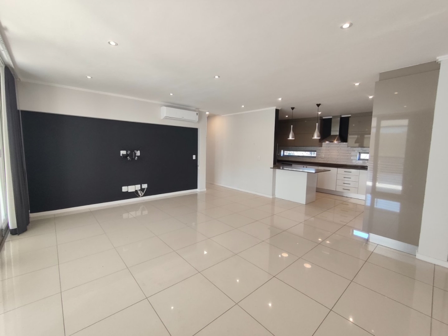 To Let 3 Bedroom Property for Rent in Bryanston Gauteng