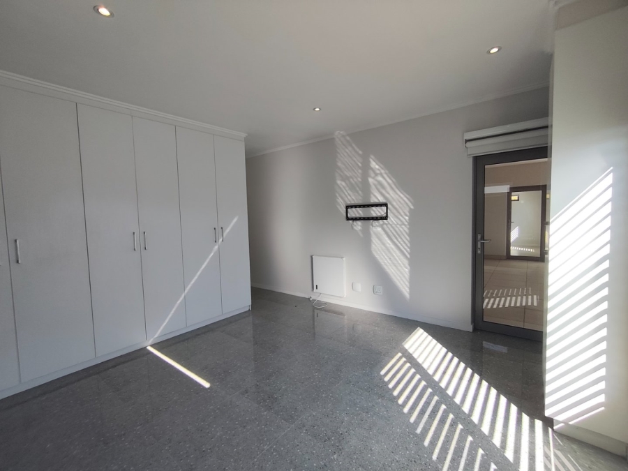 To Let 3 Bedroom Property for Rent in Bryanston Gauteng