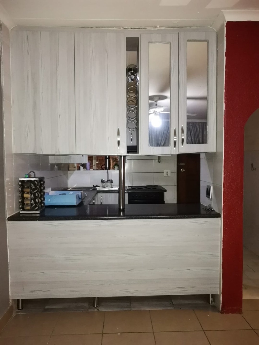 2 Bedroom Property for Sale in Forest Hill Gauteng