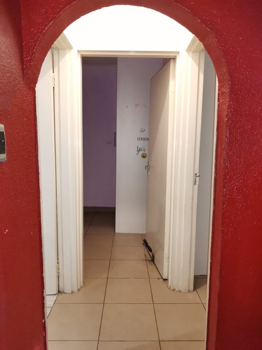 2 Bedroom Property for Sale in Forest Hill Gauteng