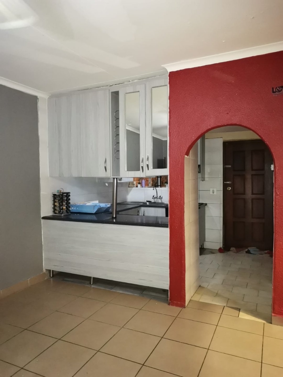 2 Bedroom Property for Sale in Forest Hill Gauteng