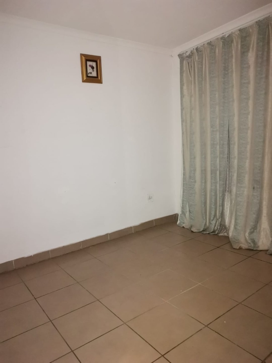 2 Bedroom Property for Sale in Forest Hill Gauteng