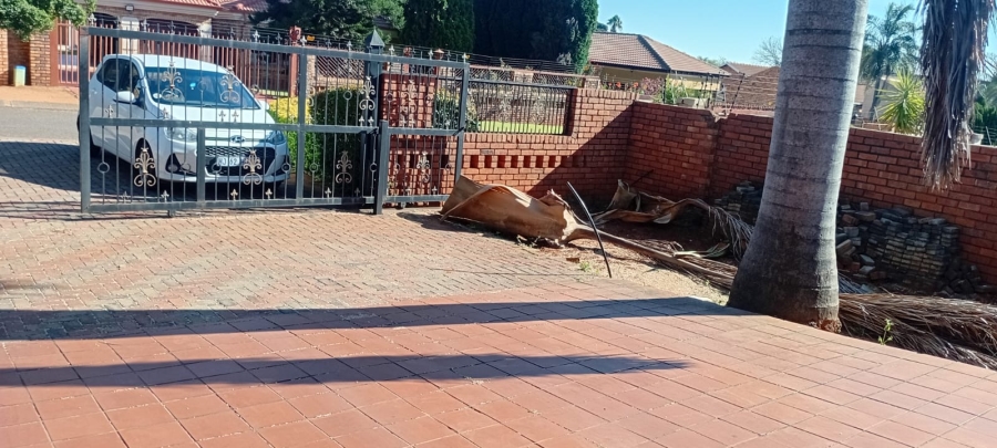 3 Bedroom Property for Sale in Chantelle Gauteng