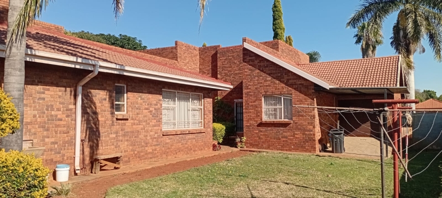 3 Bedroom Property for Sale in Chantelle Gauteng