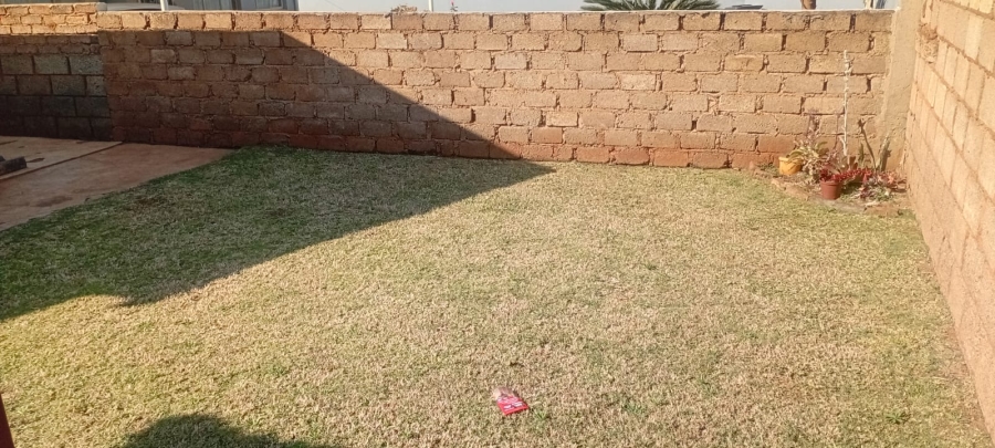 2 Bedroom Property for Sale in Soshanguve East Gauteng