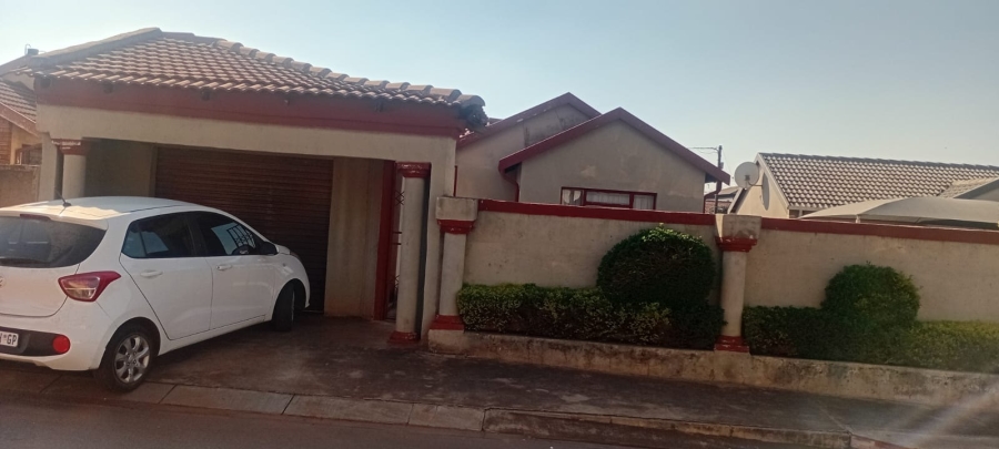2 Bedroom Property for Sale in Soshanguve East Gauteng