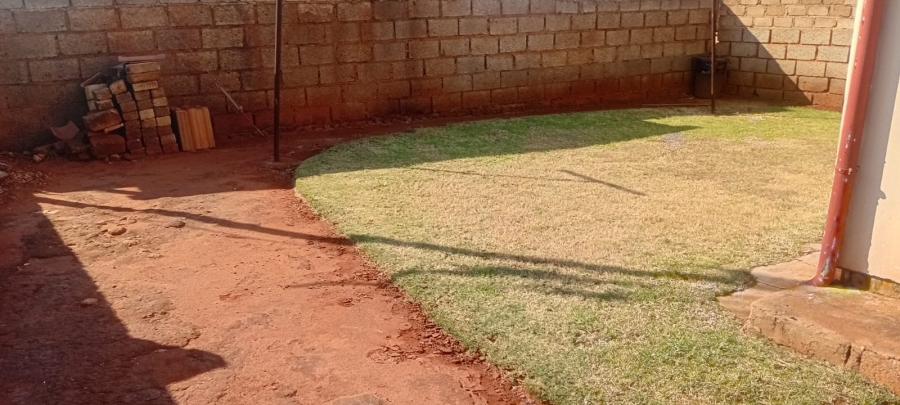 2 Bedroom Property for Sale in Soshanguve East Gauteng