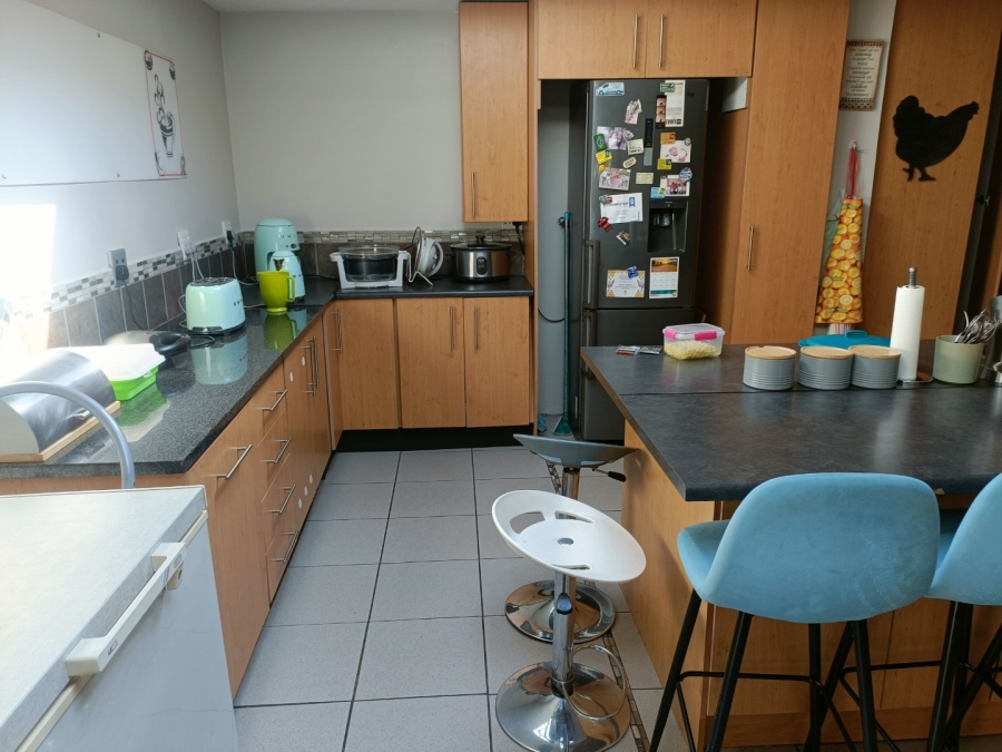 3 Bedroom Property for Sale in Vorna Valley Gauteng