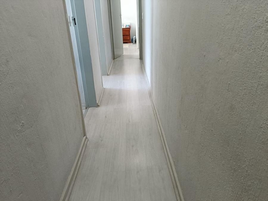 3 Bedroom Property for Sale in Vorna Valley Gauteng