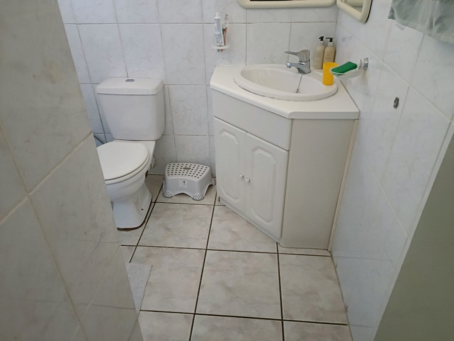 3 Bedroom Property for Sale in Vorna Valley Gauteng
